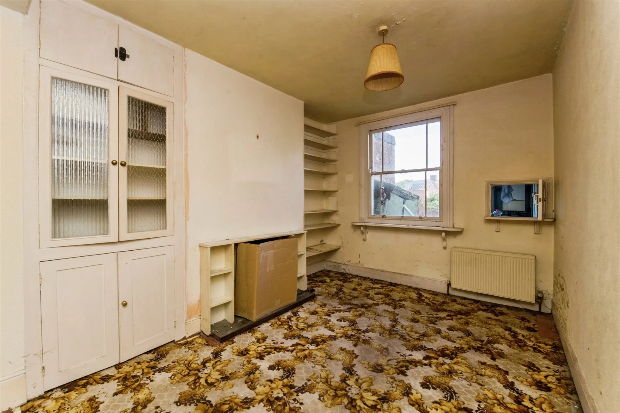 4 bed Semi-Detached