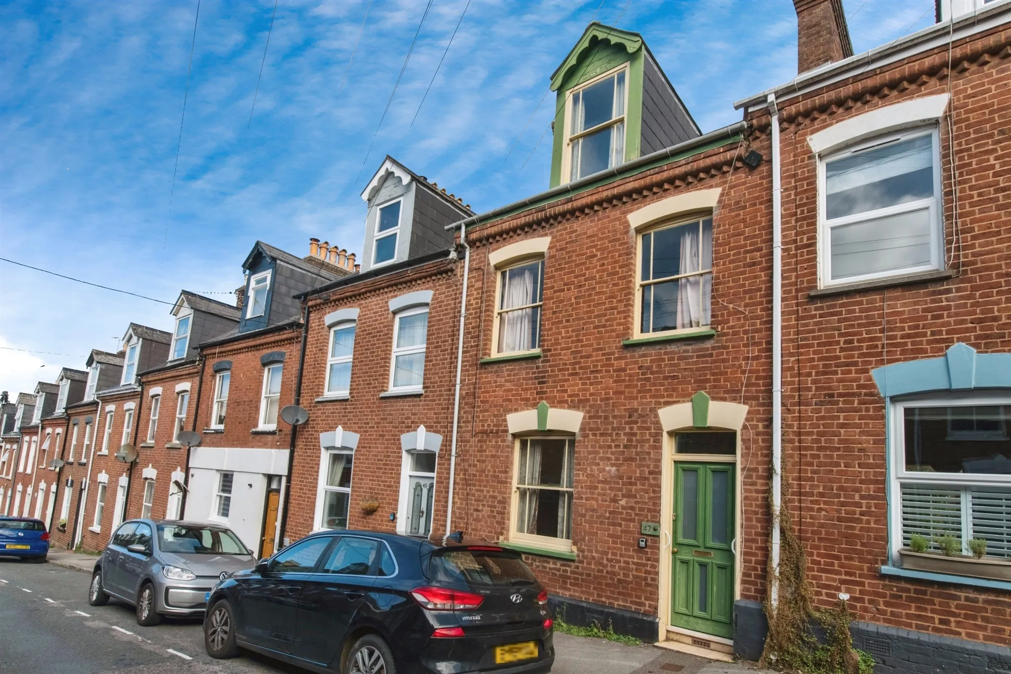 4 bed Semi-Detached