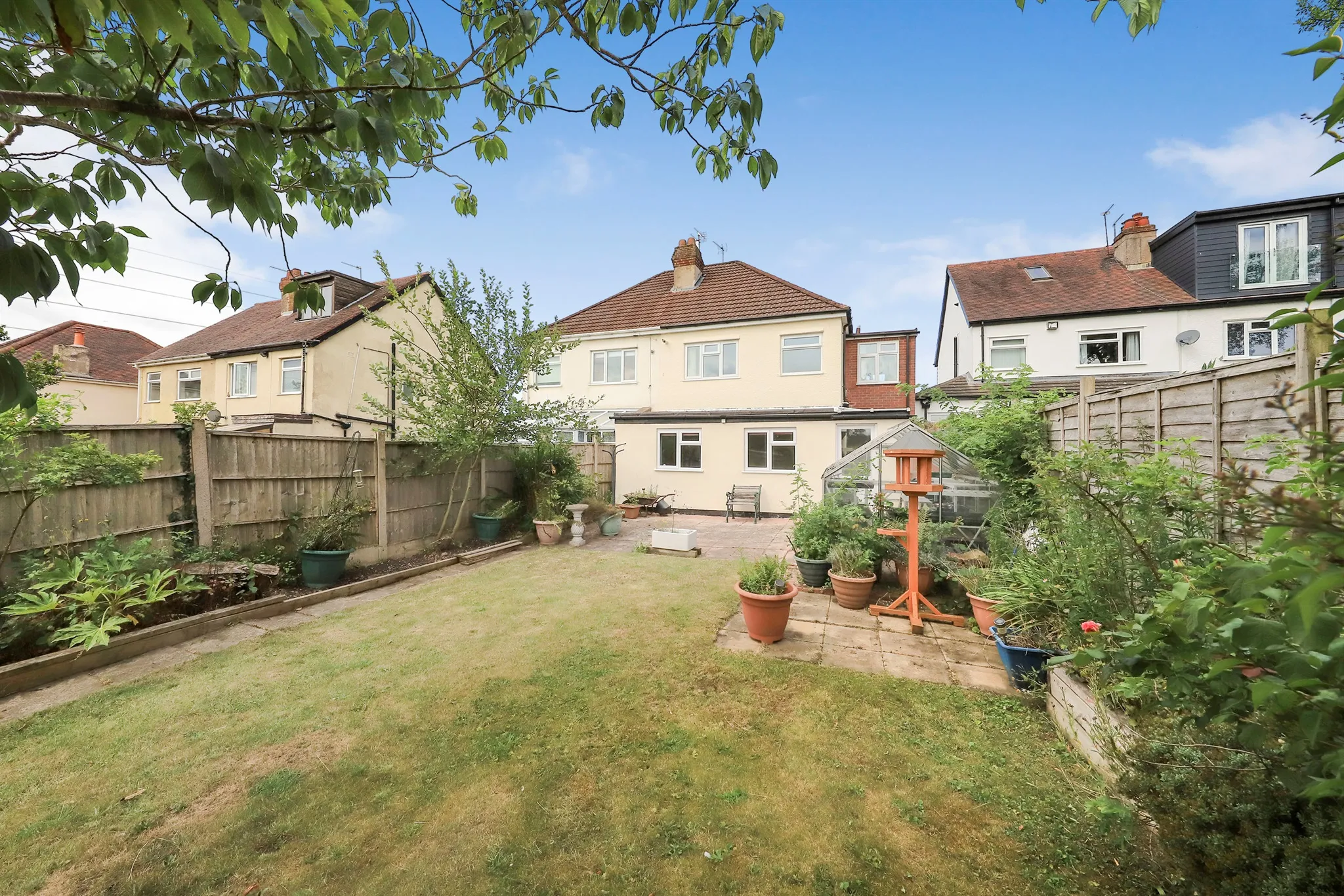 4 bed Semi-Detached
