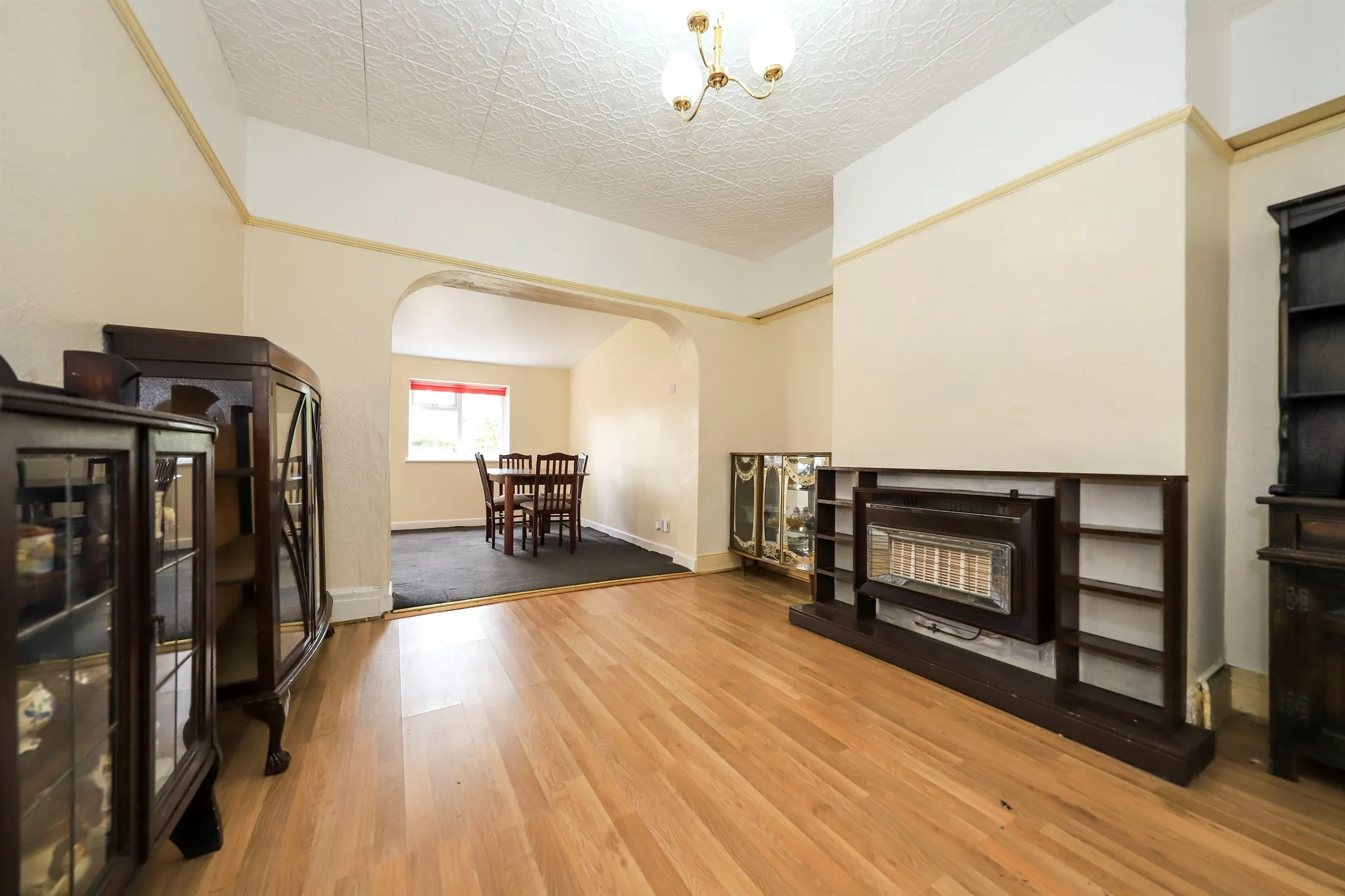 4 bed Semi-Detached
