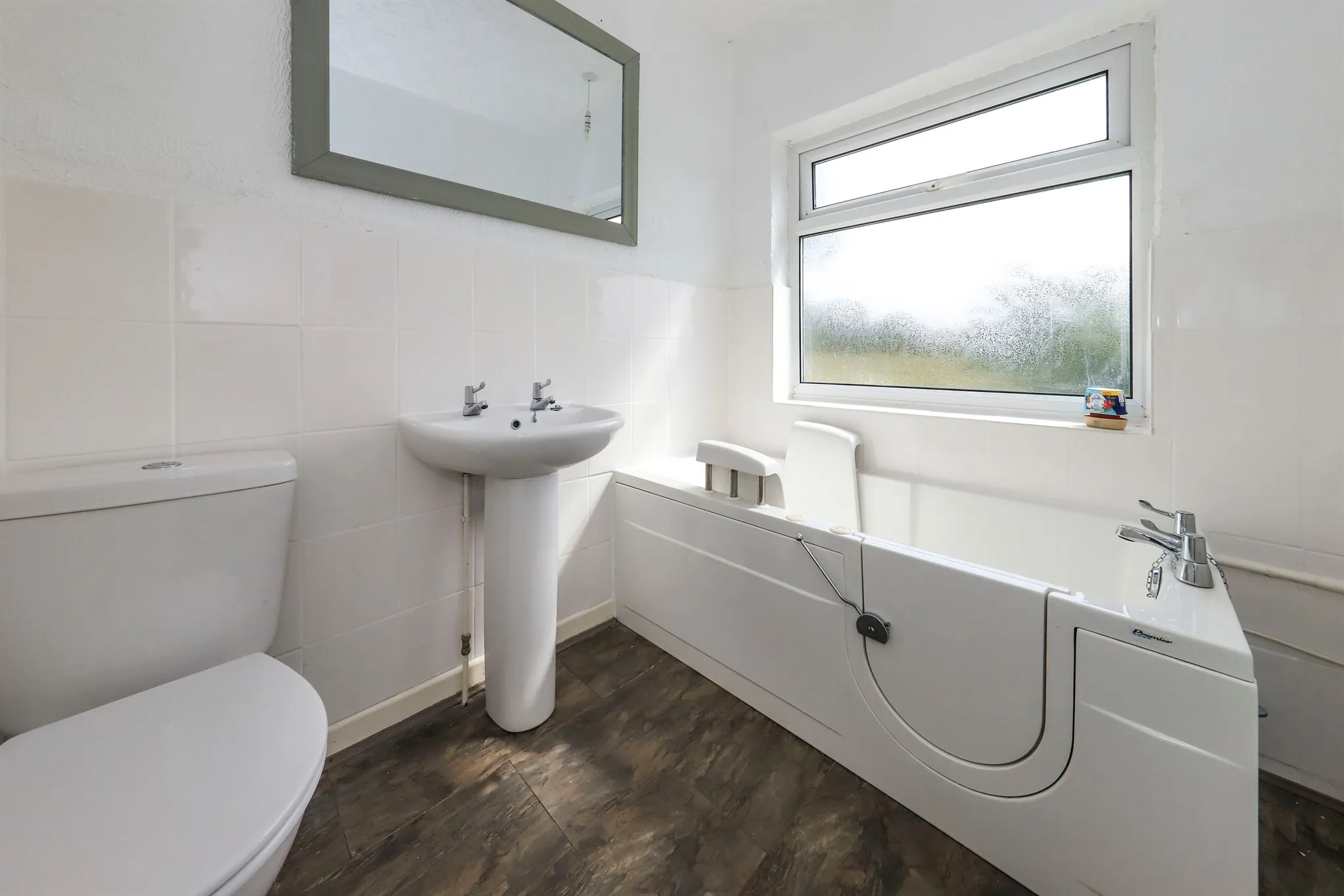 4 bed Semi-Detached