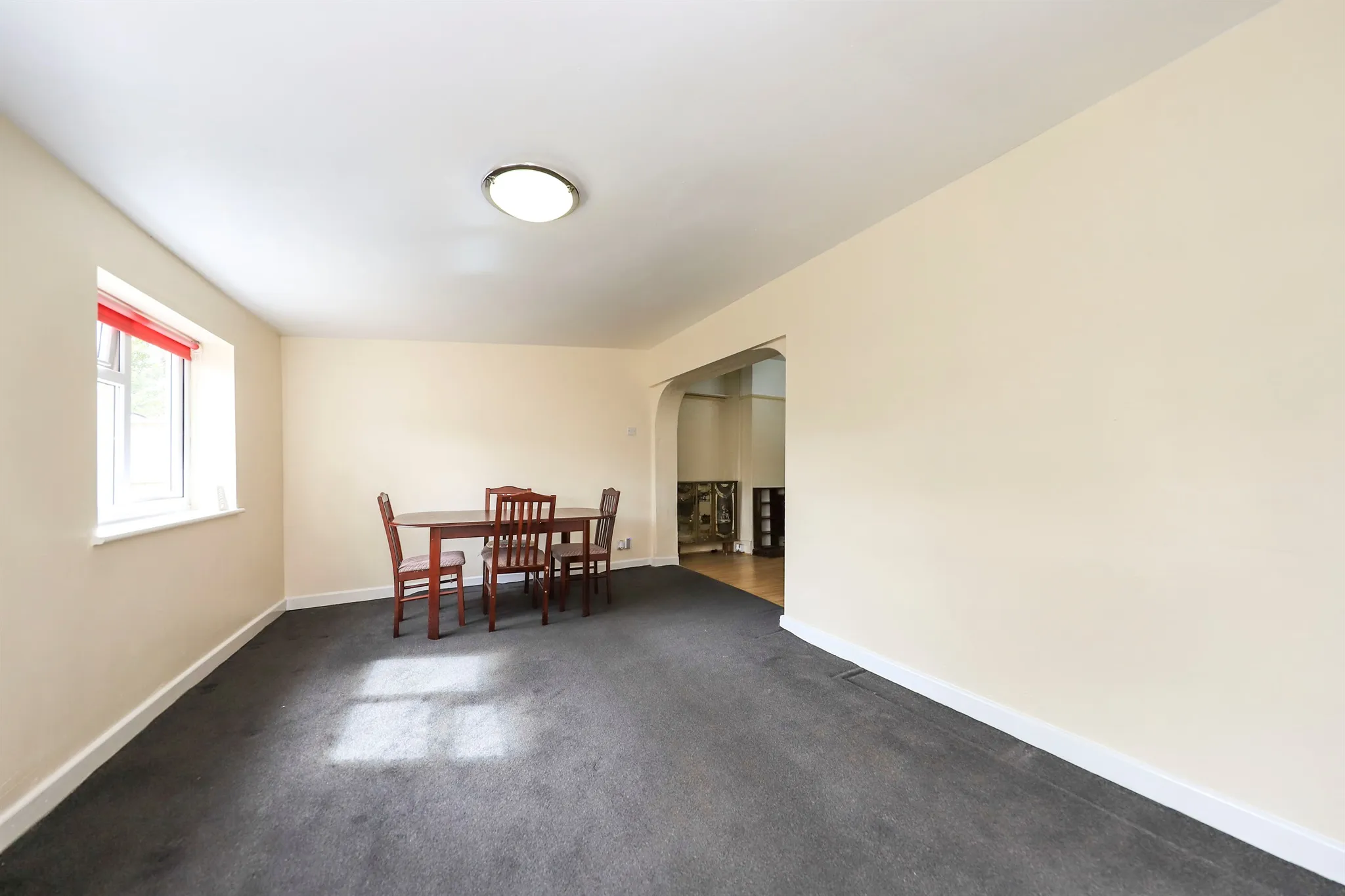 4 bed Semi-Detached