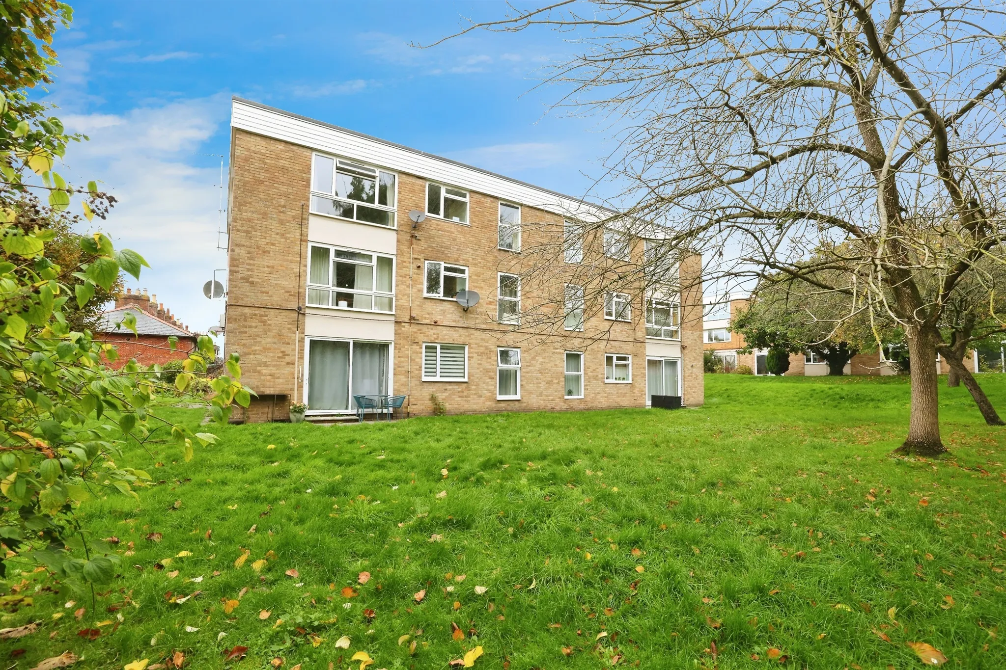 3 bed Block of Apartments