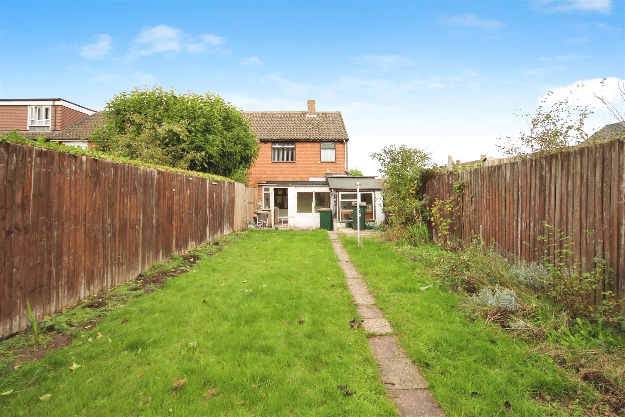 2 bed End of Terrace