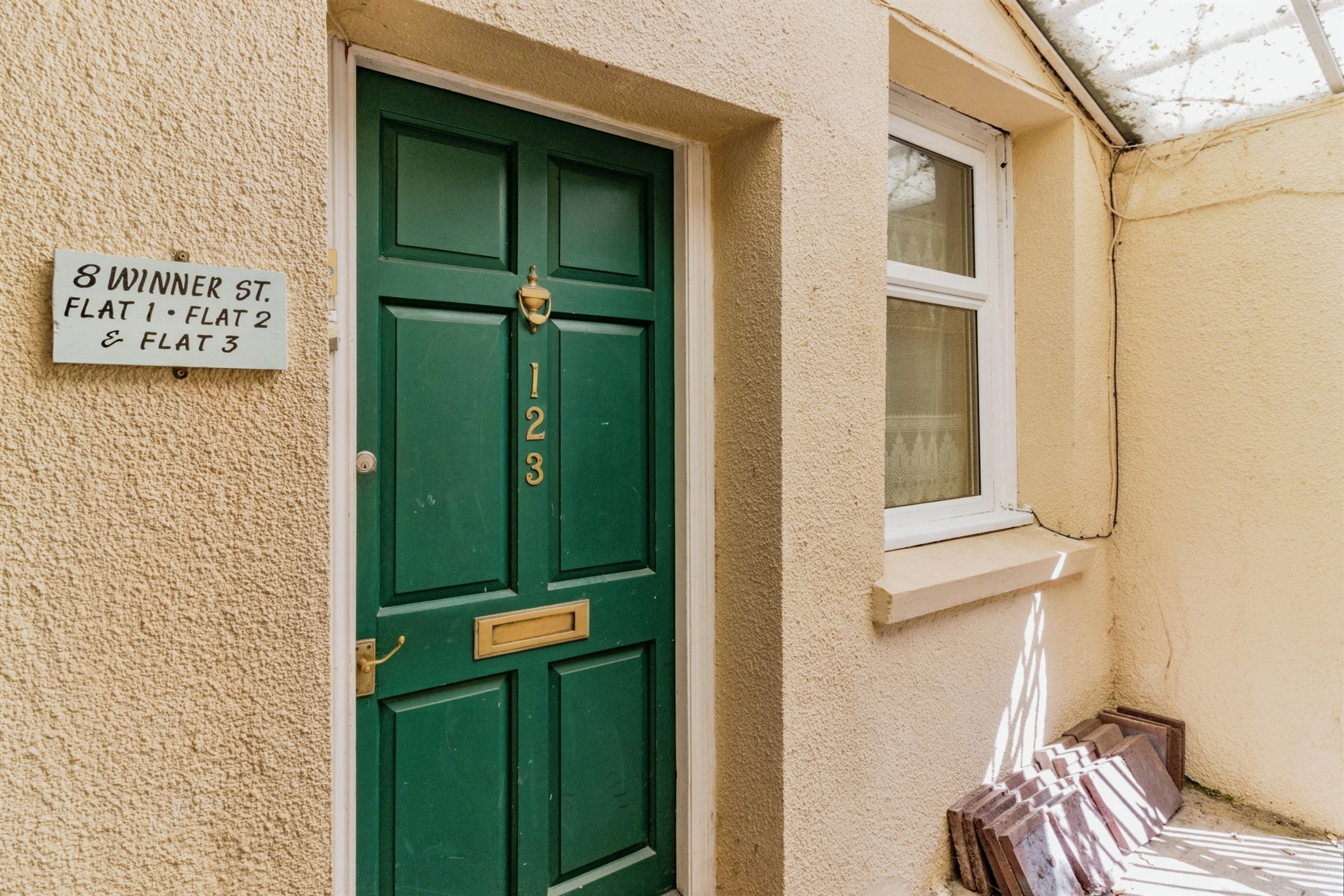 4 bed Commercial Property