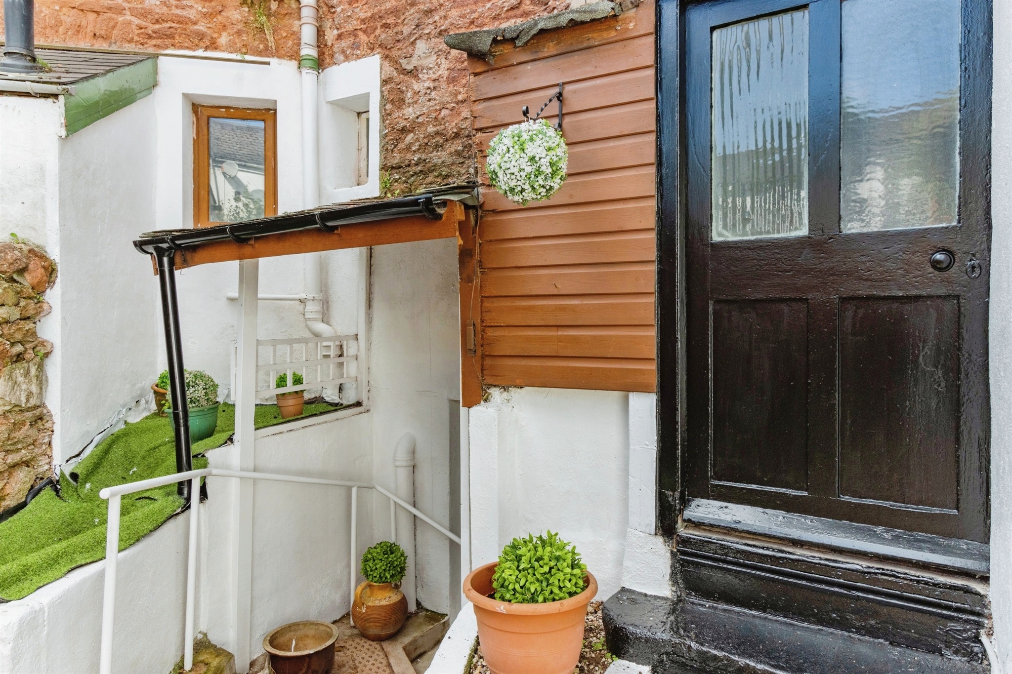 4 bed Commercial Property
