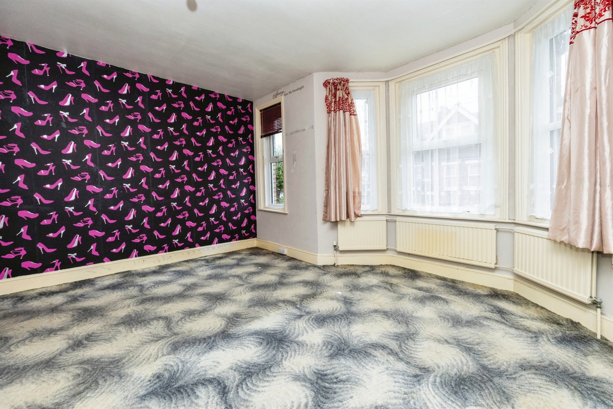 4 bed Terraced