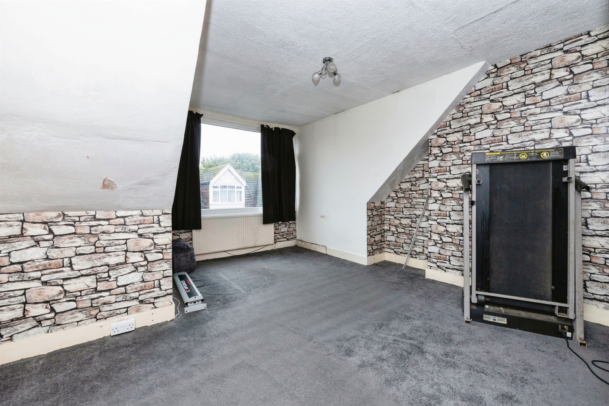 4 bed Terraced