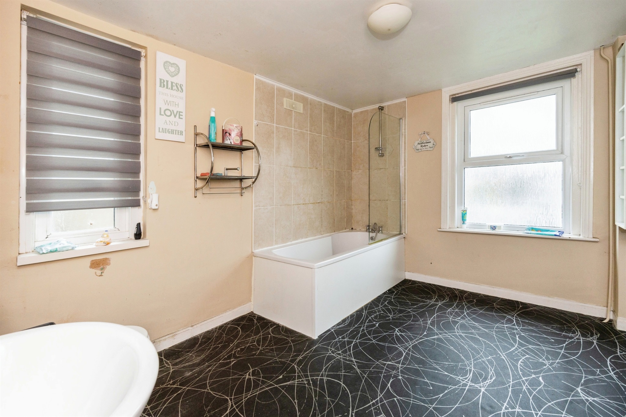 4 bed Terraced