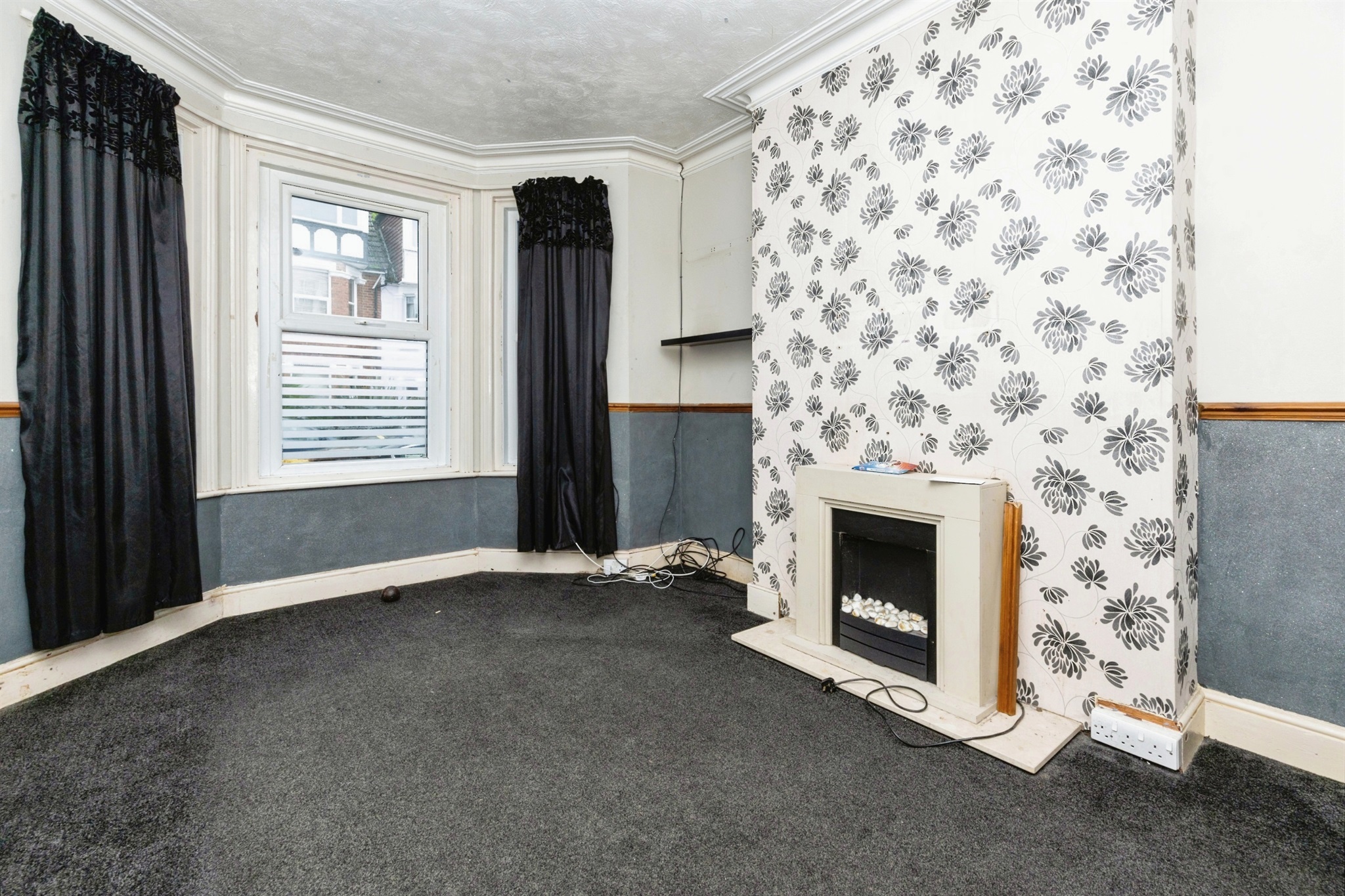4 bed Terraced