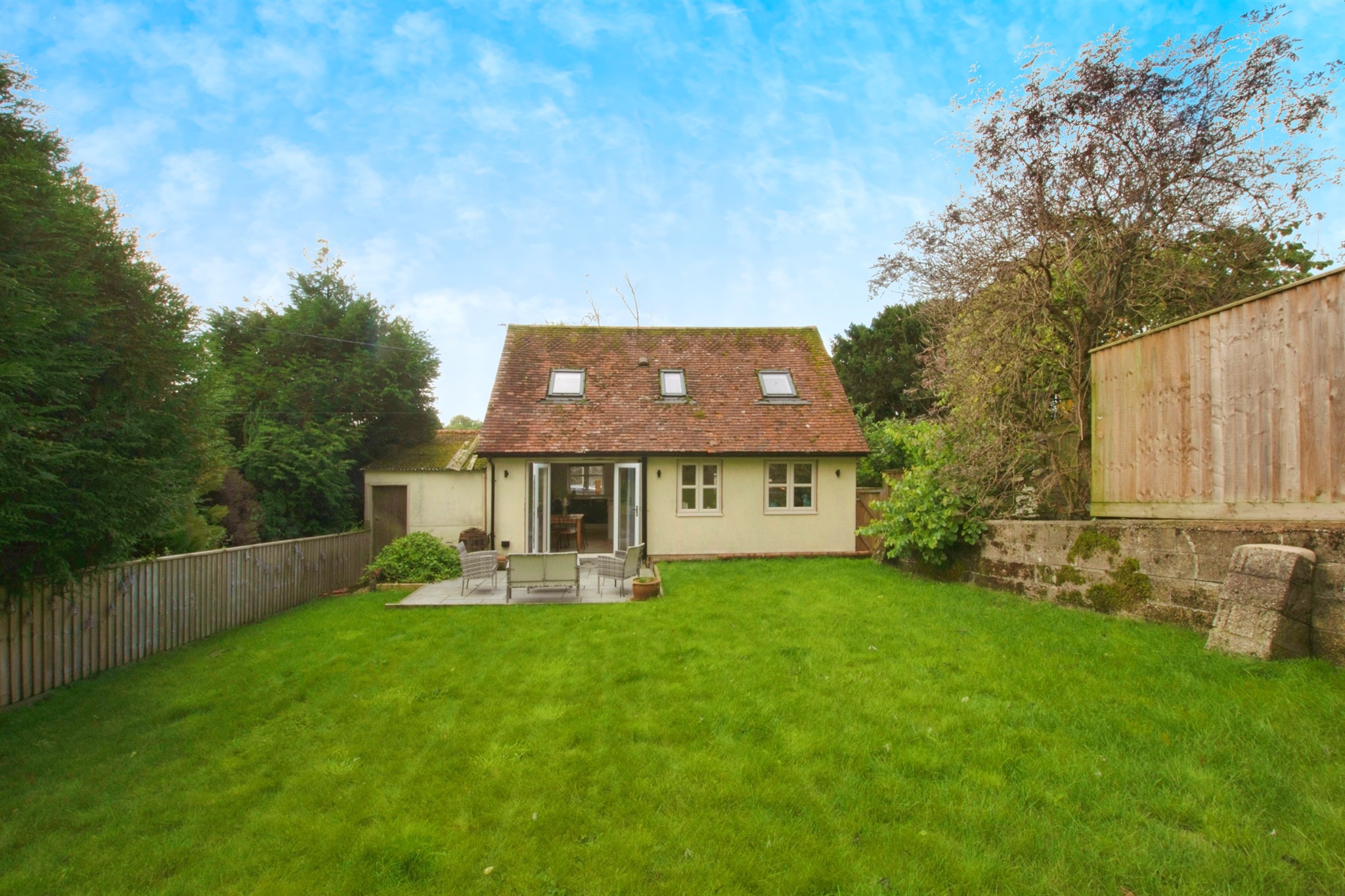 2 bed Detached