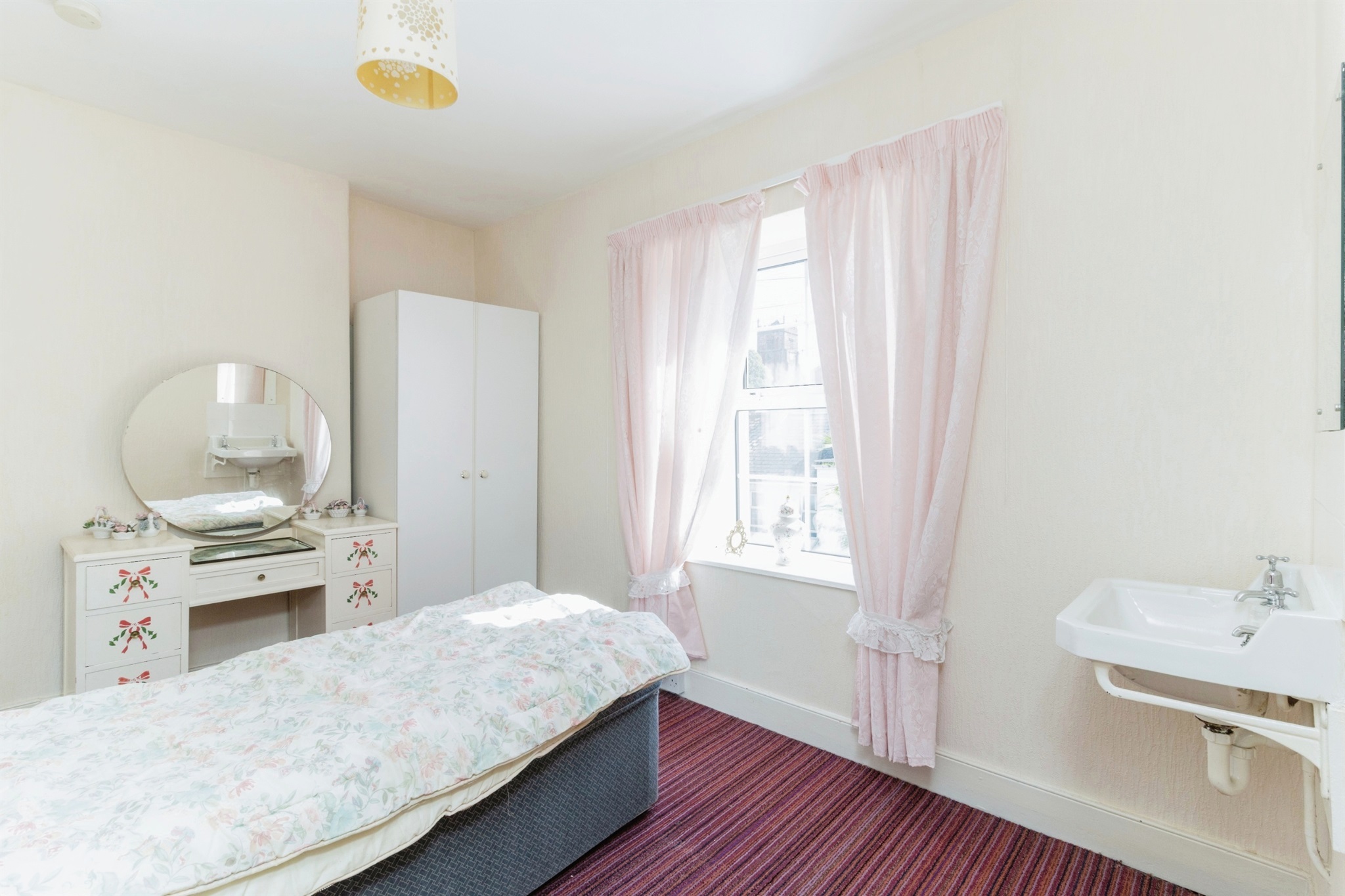 2 bed Detached