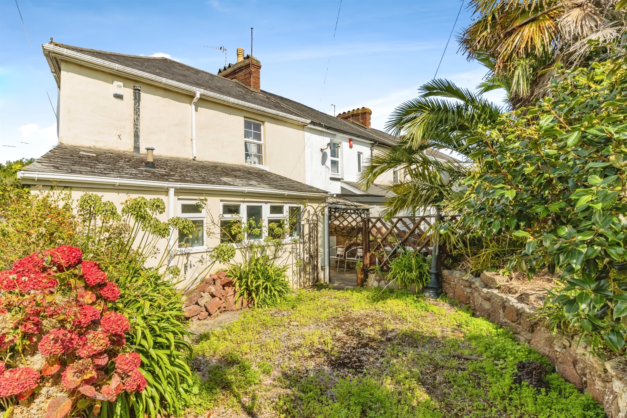 2 bed Detached