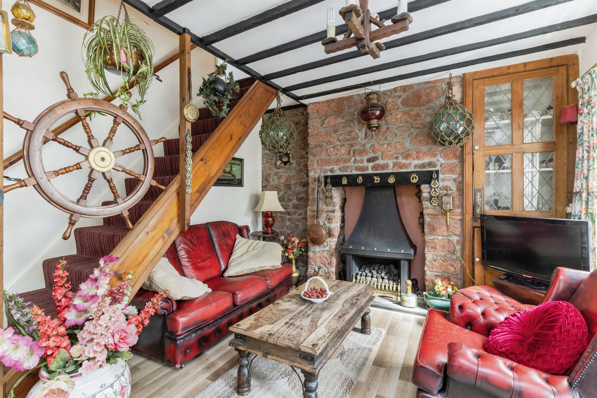2 bed Detached