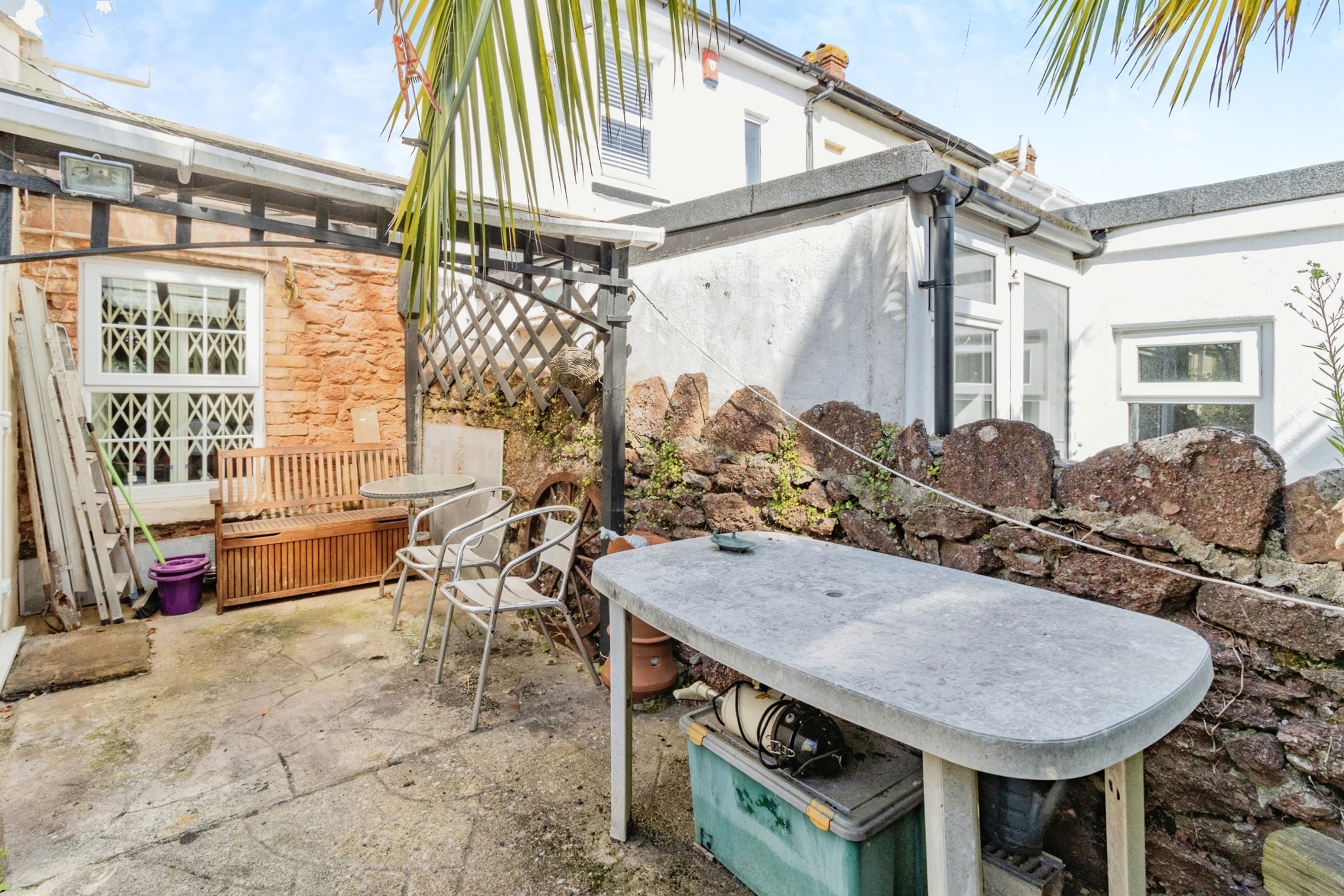 2 bed Detached