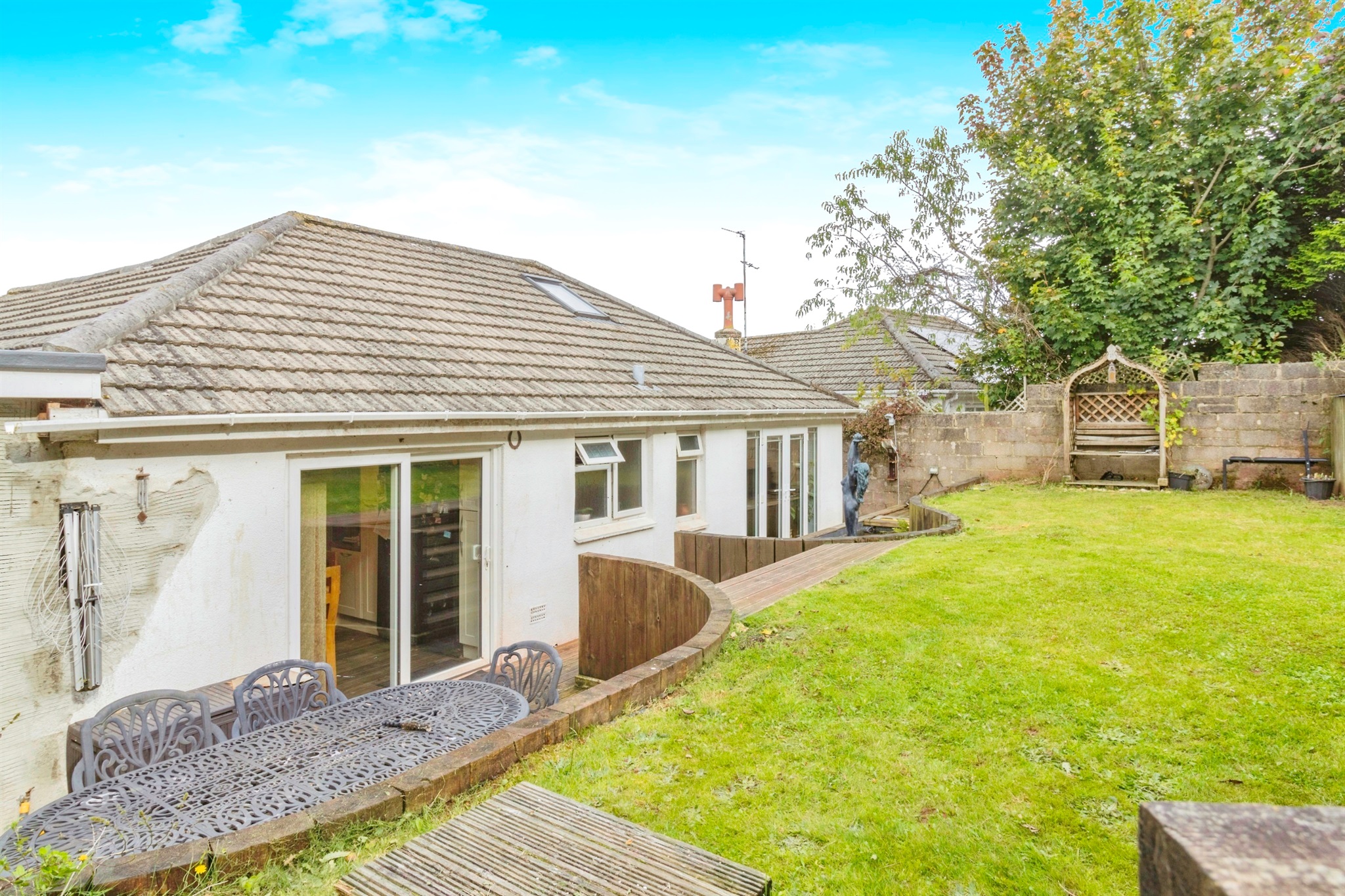 4 bed Detached Bungalow