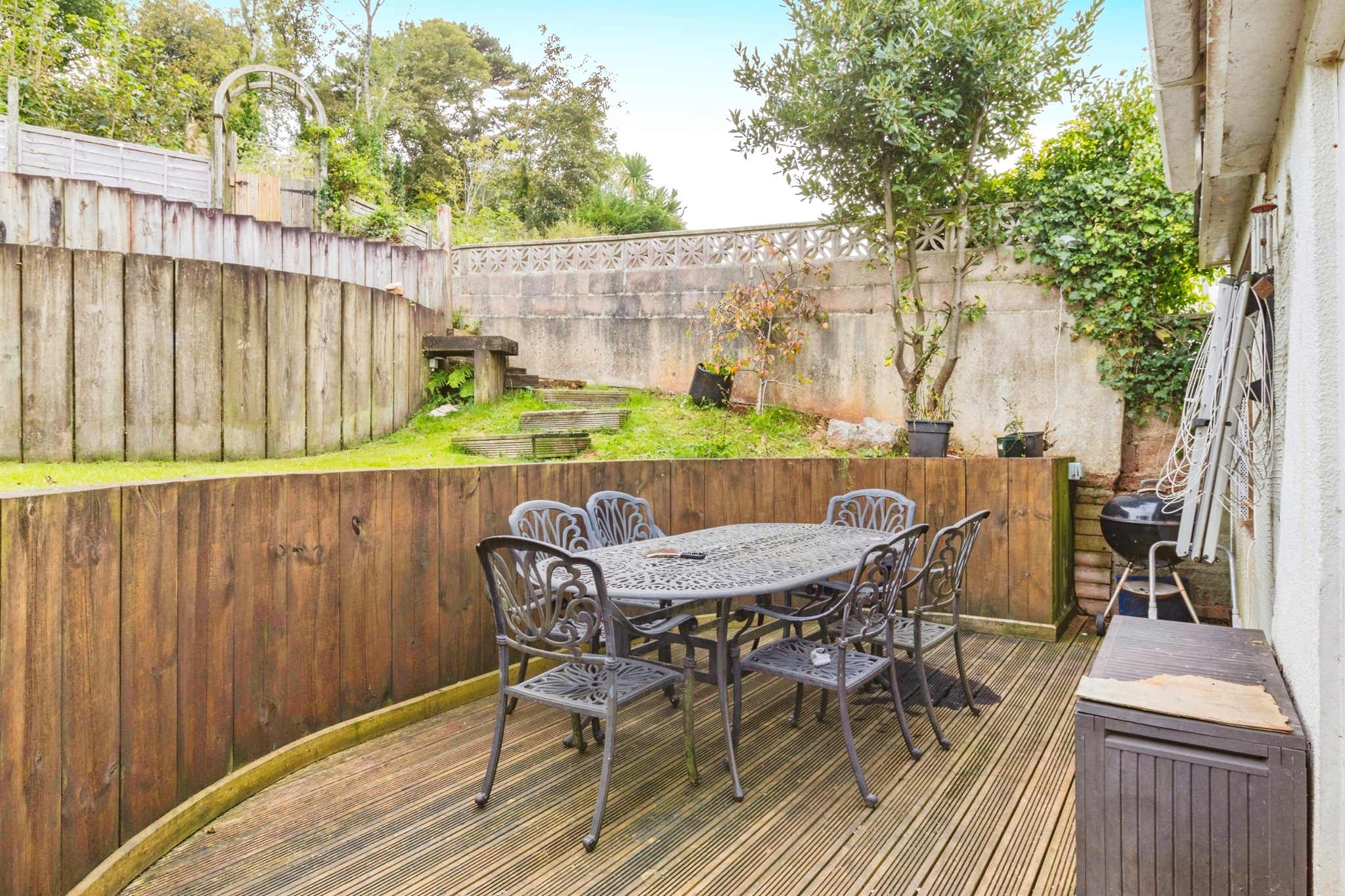 4 bed Detached Bungalow