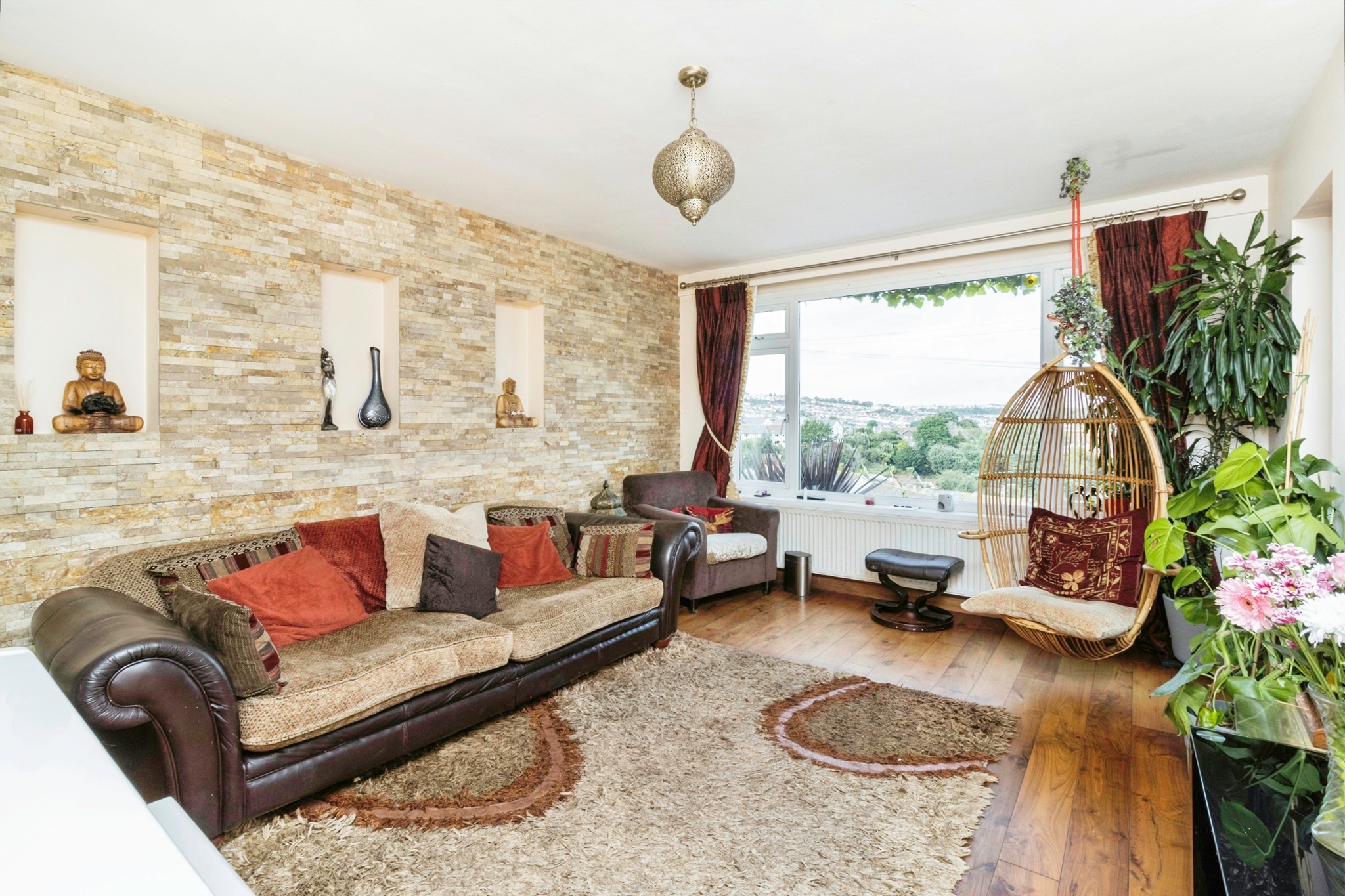 4 bed Detached Bungalow