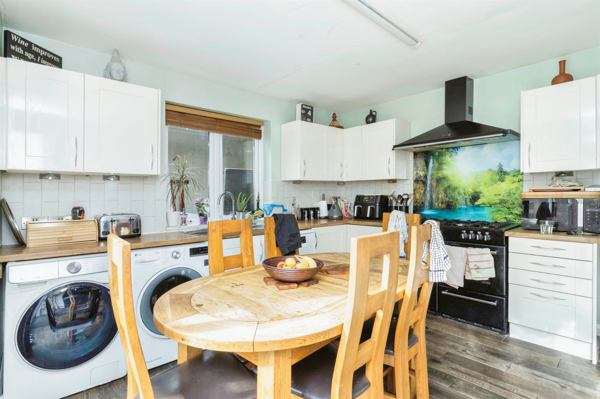 4 bed Detached Bungalow