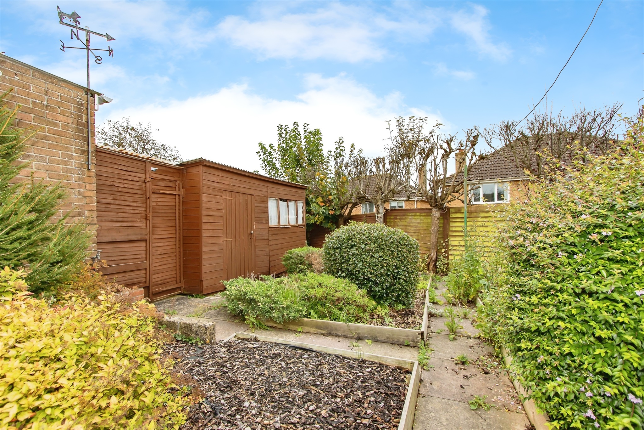 2 bed Semi-Detached Bungalow
