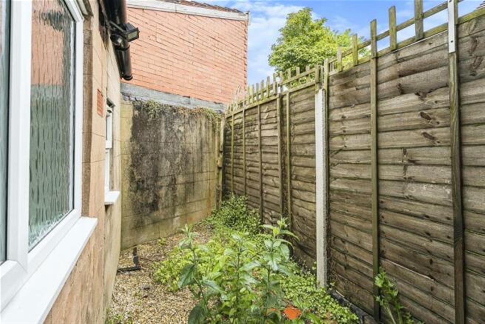 2 bed Terraced