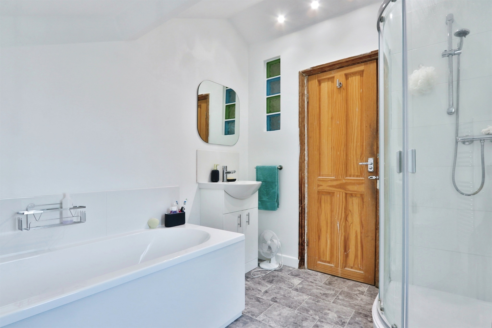 2 bed End of Terrace