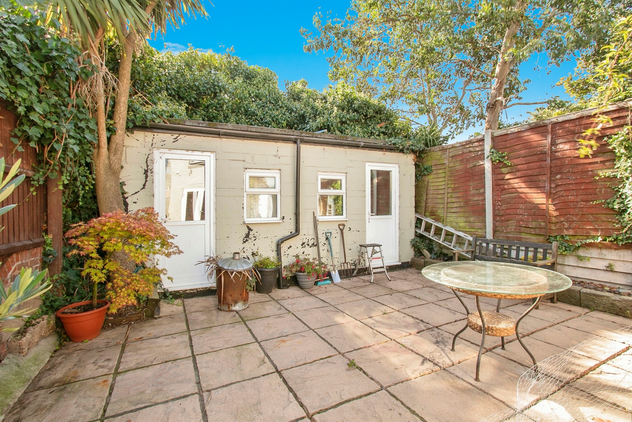 2 bed End of Terrace