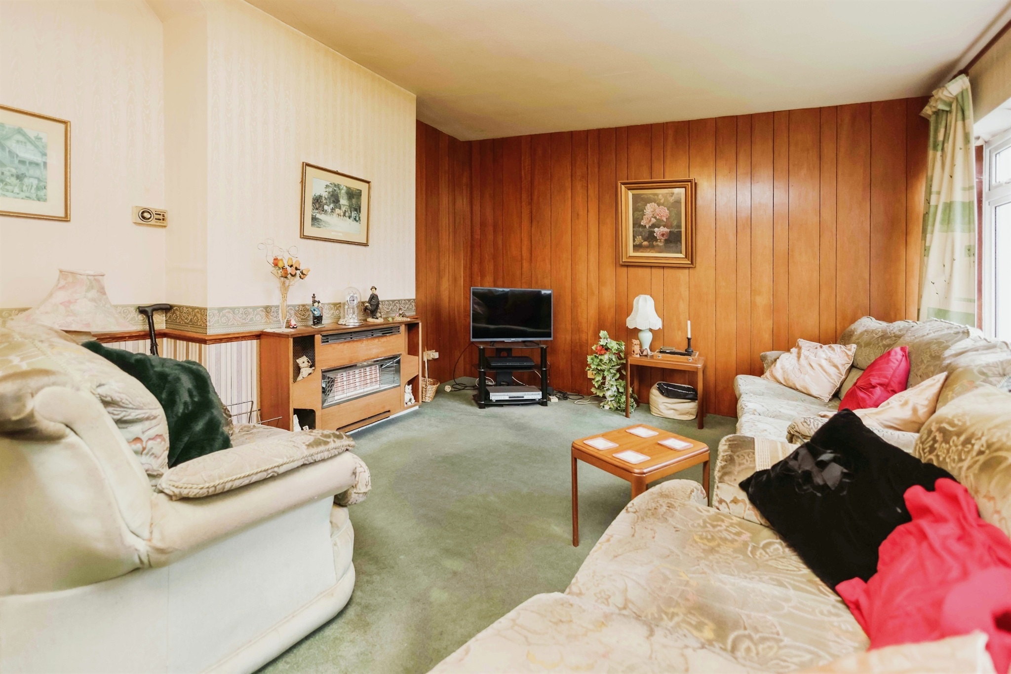 3 bed Semi-Detached
