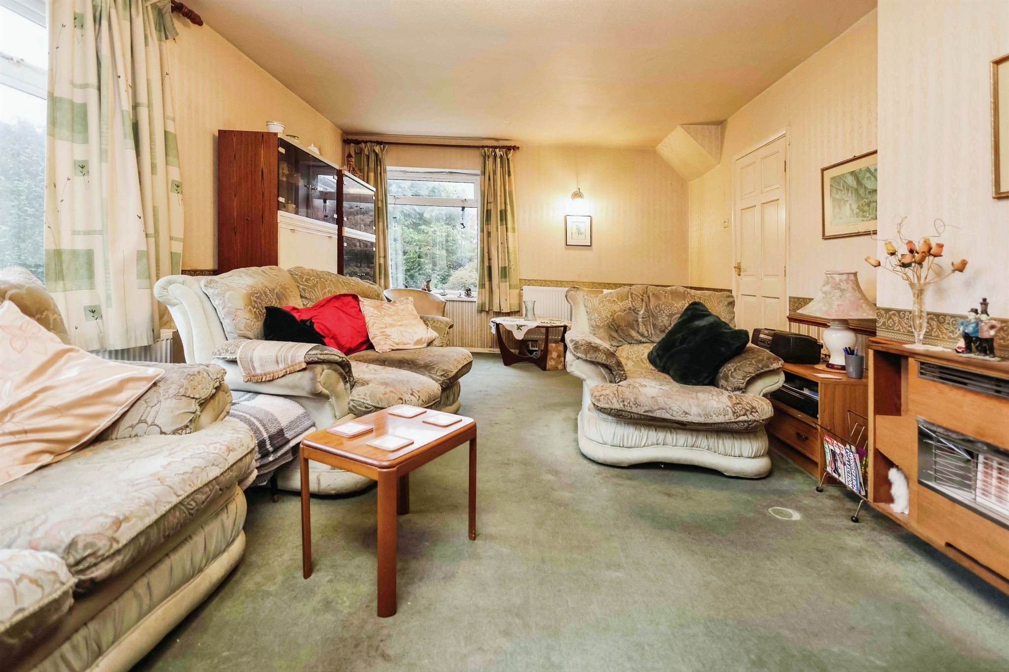 3 bed Semi-Detached