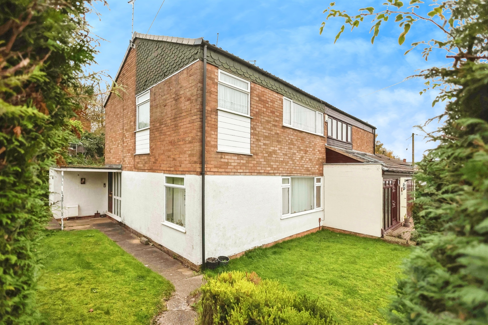 3 bed Semi-Detached