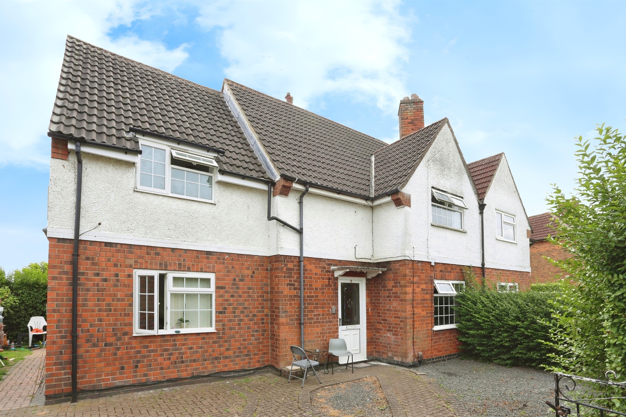 6 bed Semi-Detached