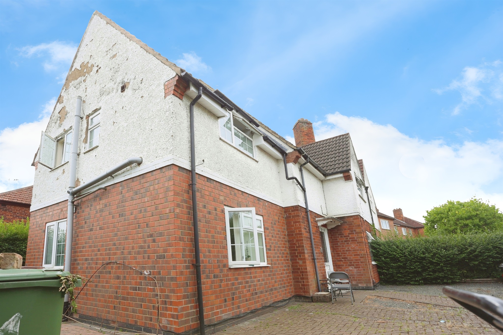 6 bed Semi-Detached