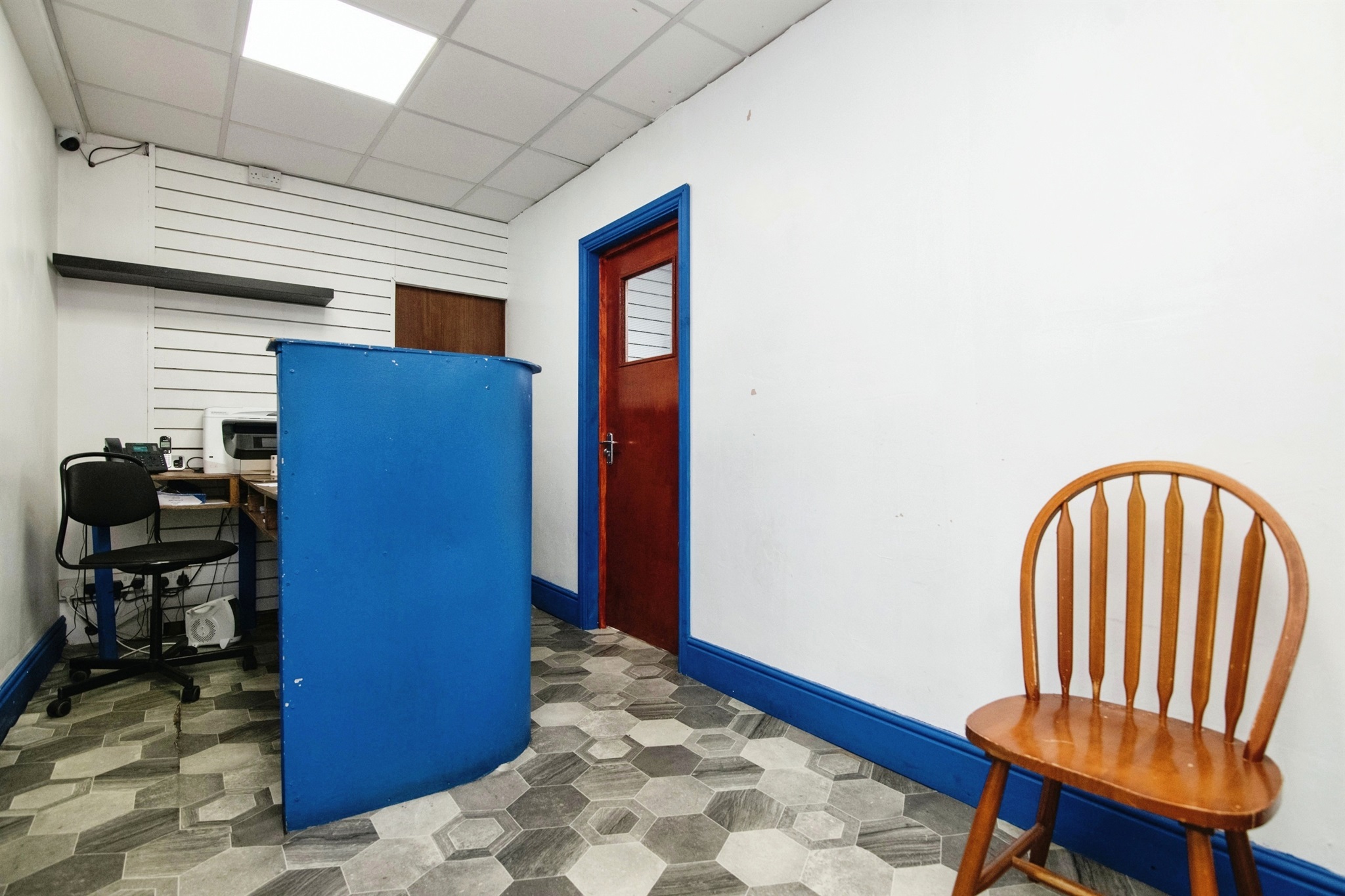 4 bed Mixed Use
