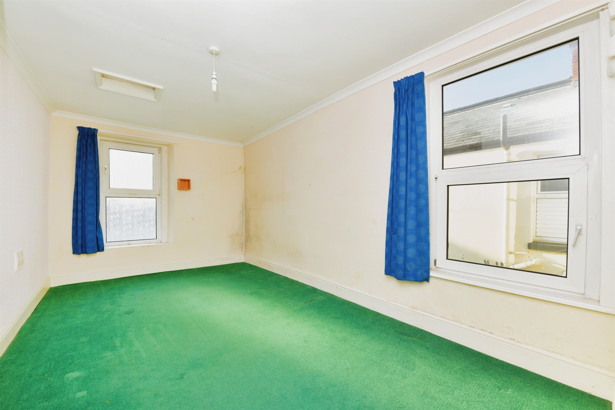 3 bed Terraced