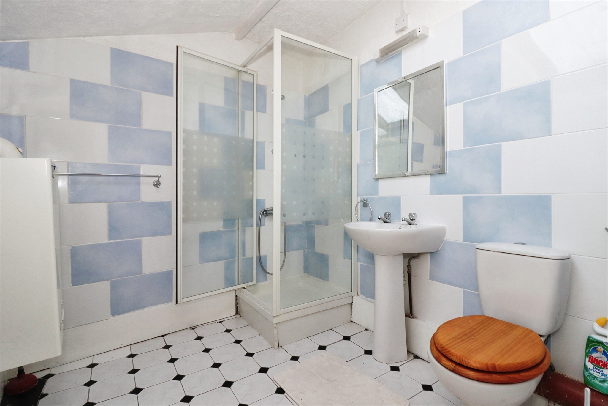 1 bed Commercial Property