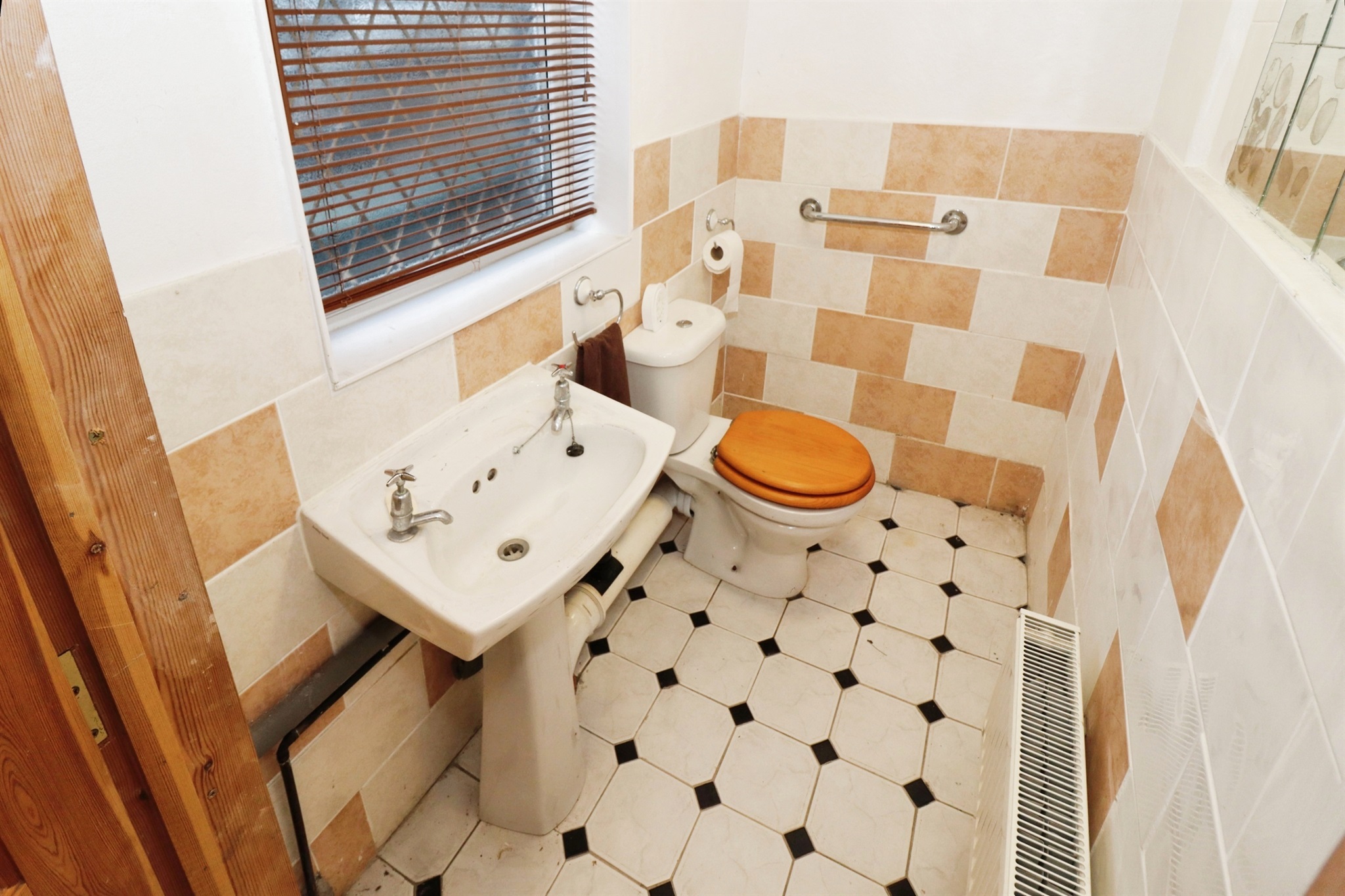 1 bed Commercial Property