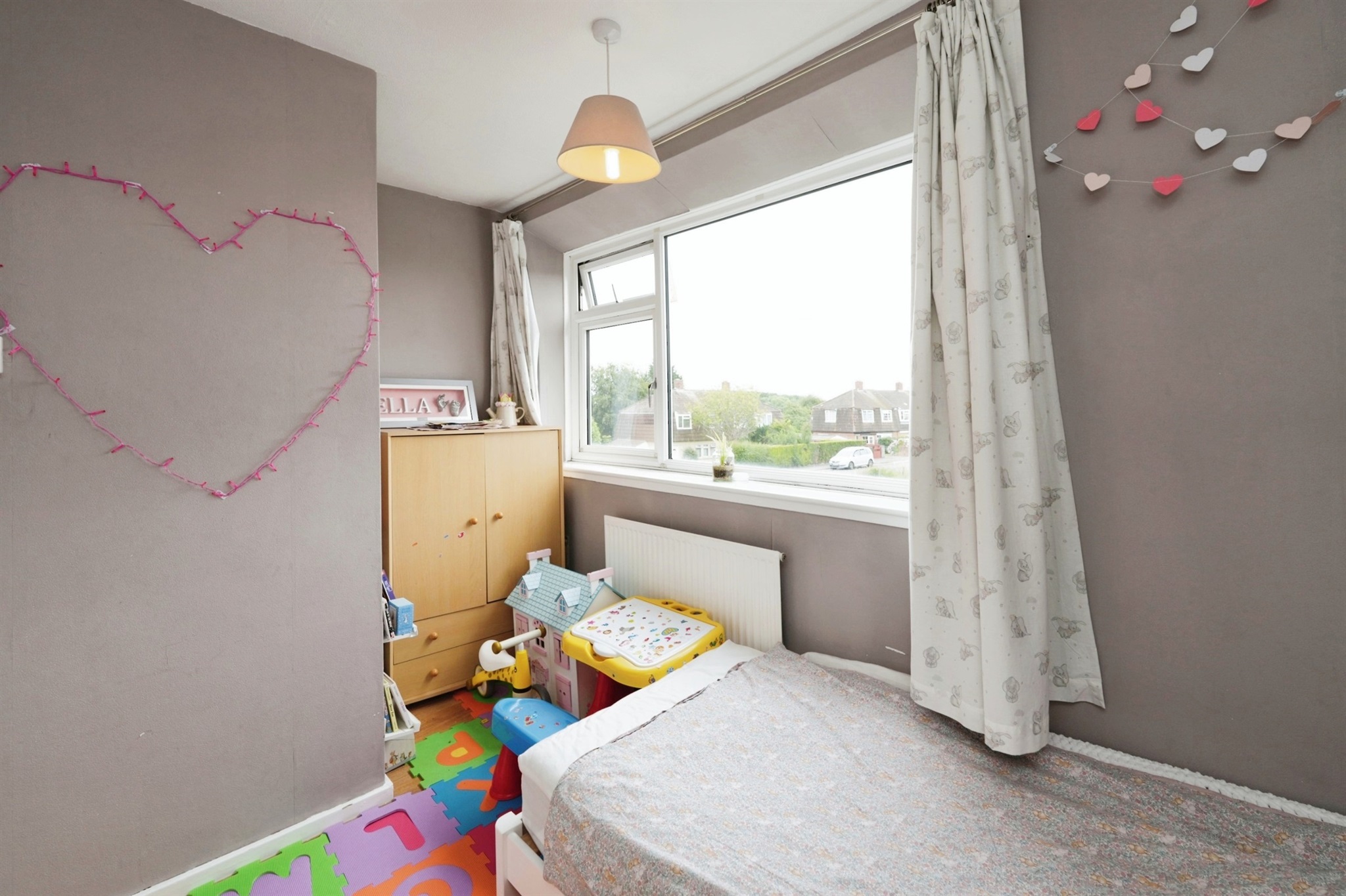 3 bed Terraced
