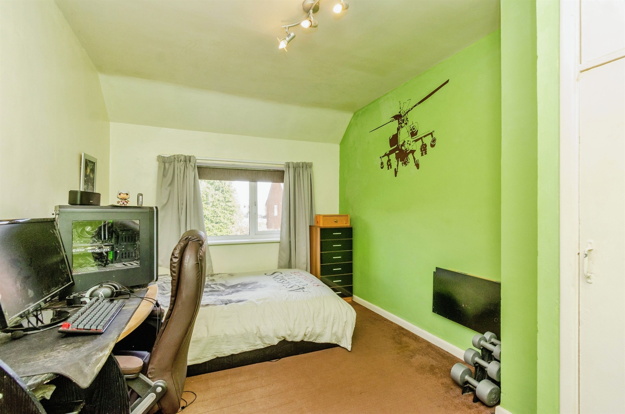 2 bed End of Terrace
