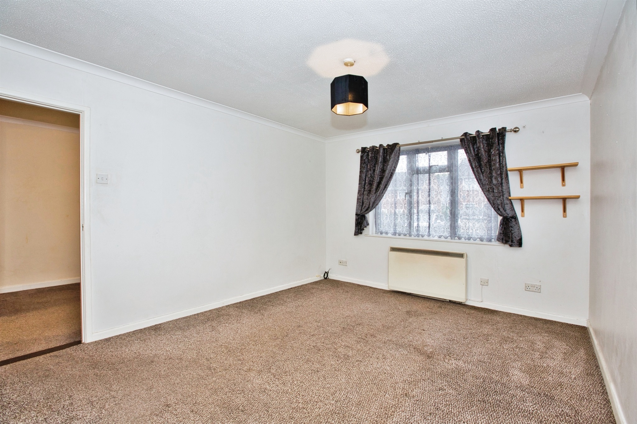 1 bed Ground Flat