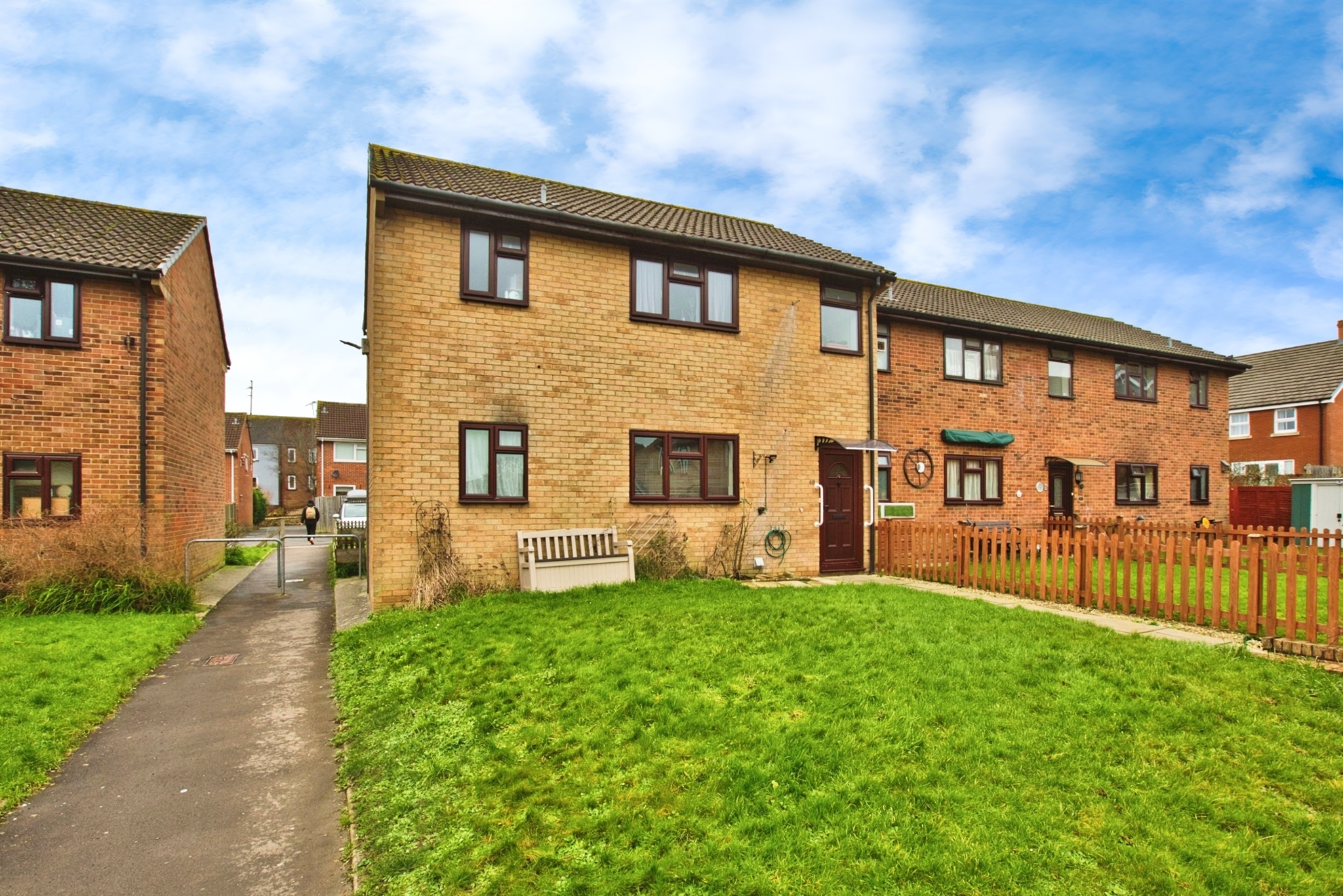 1 bed Ground Flat