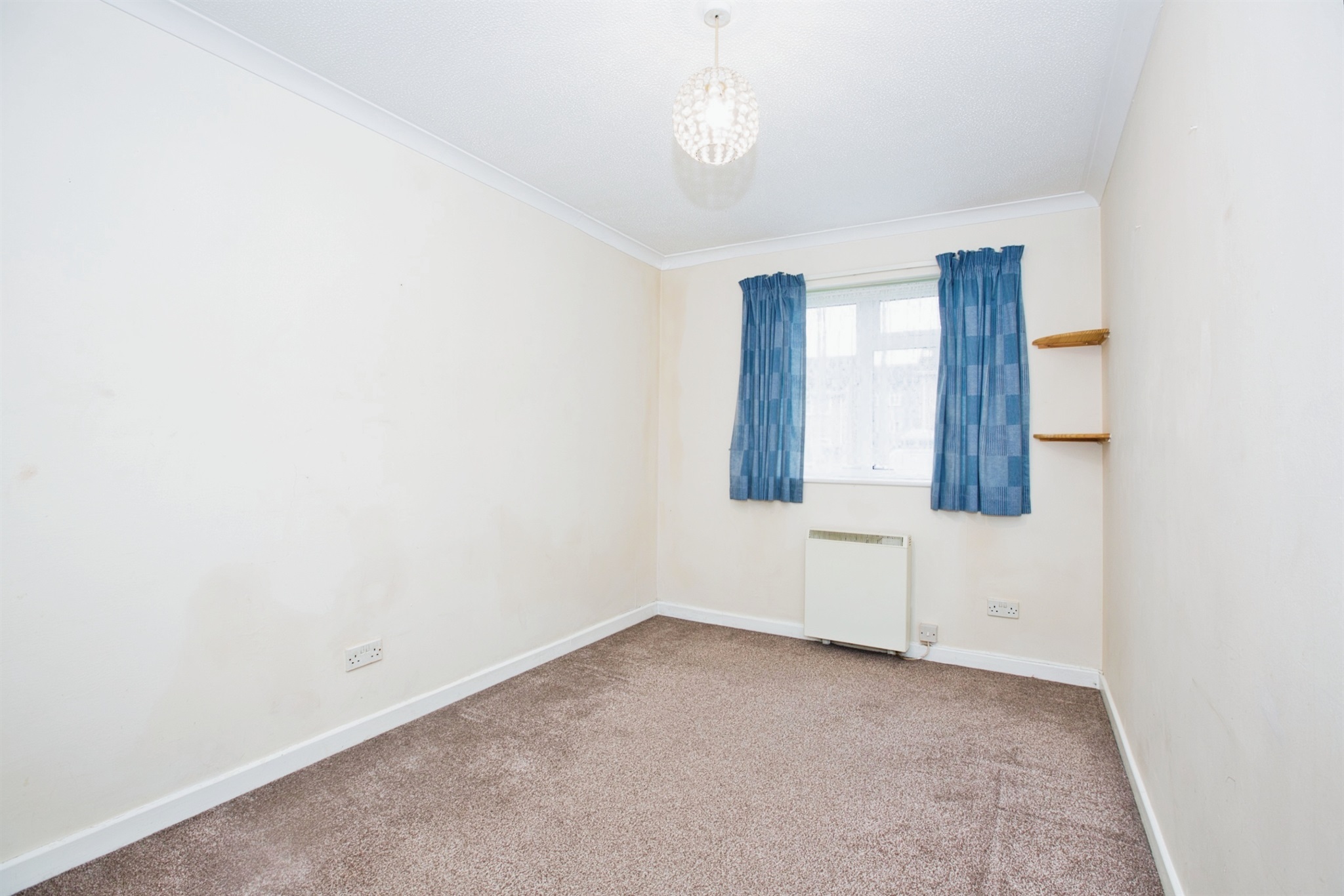 1 bed Ground Flat