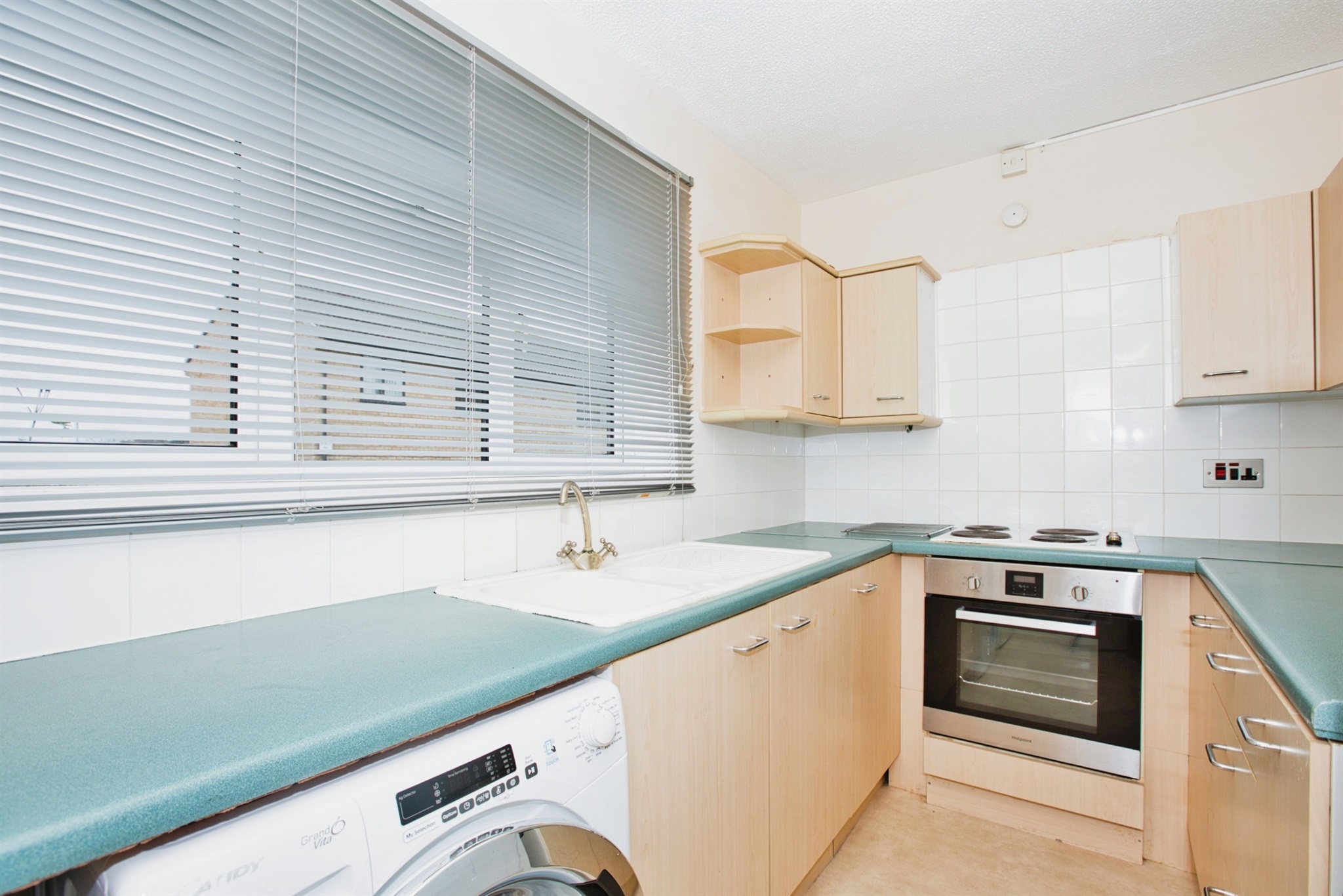 1 bed Ground Flat
