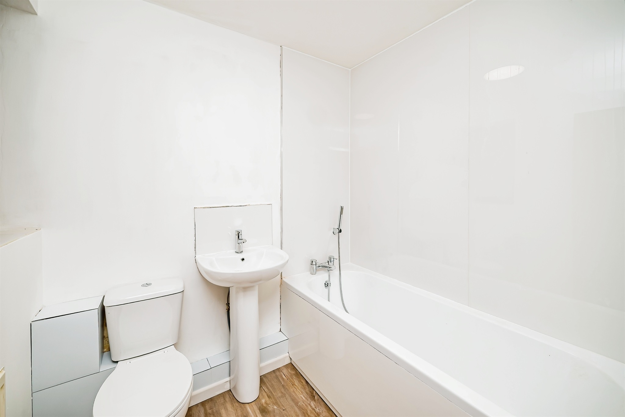 2 bed Ground Flat
