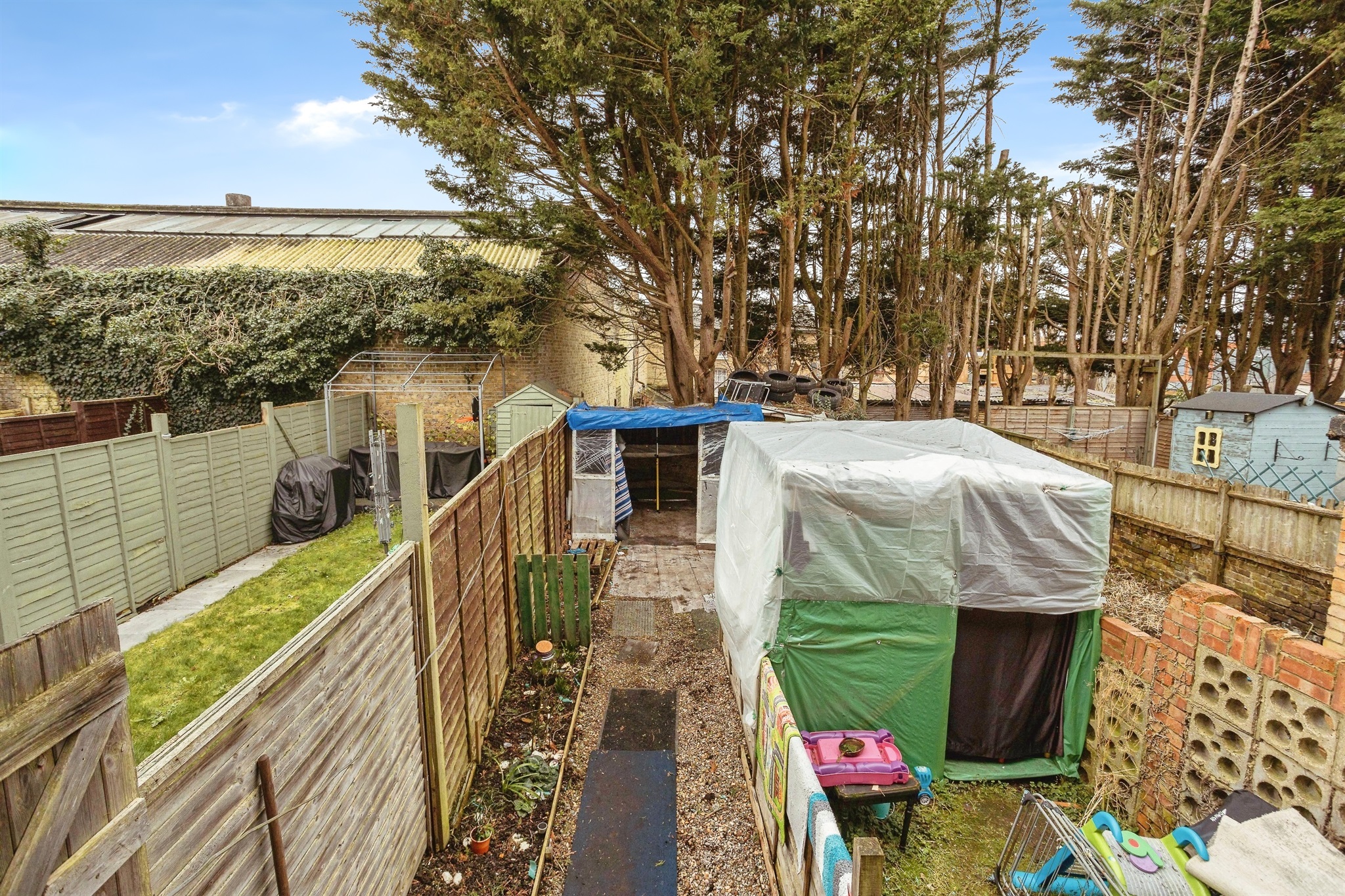 2 bed Terraced