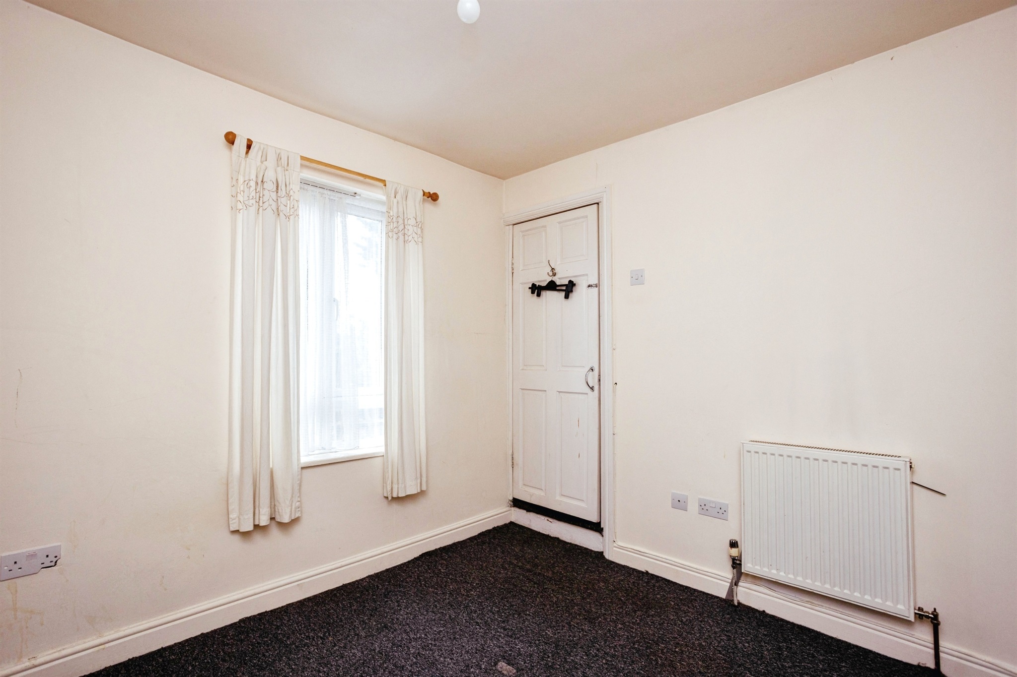 2 bed Terraced