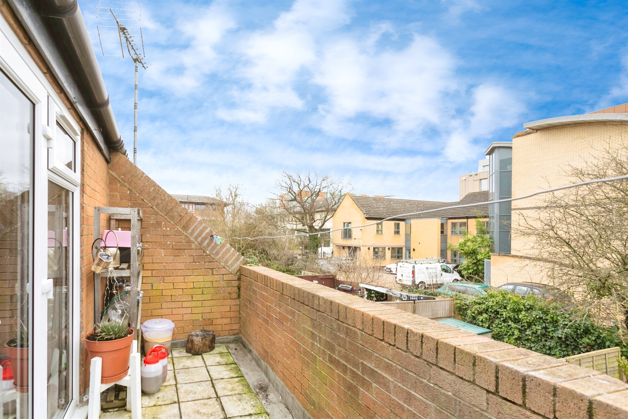1 bed Ground Maisonette