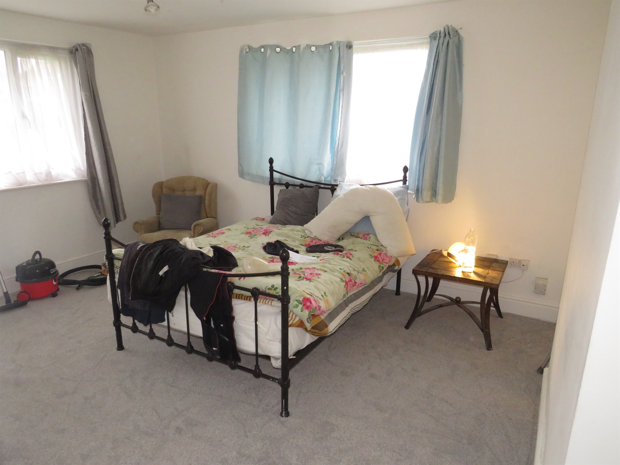 3 bed Semi-Detached