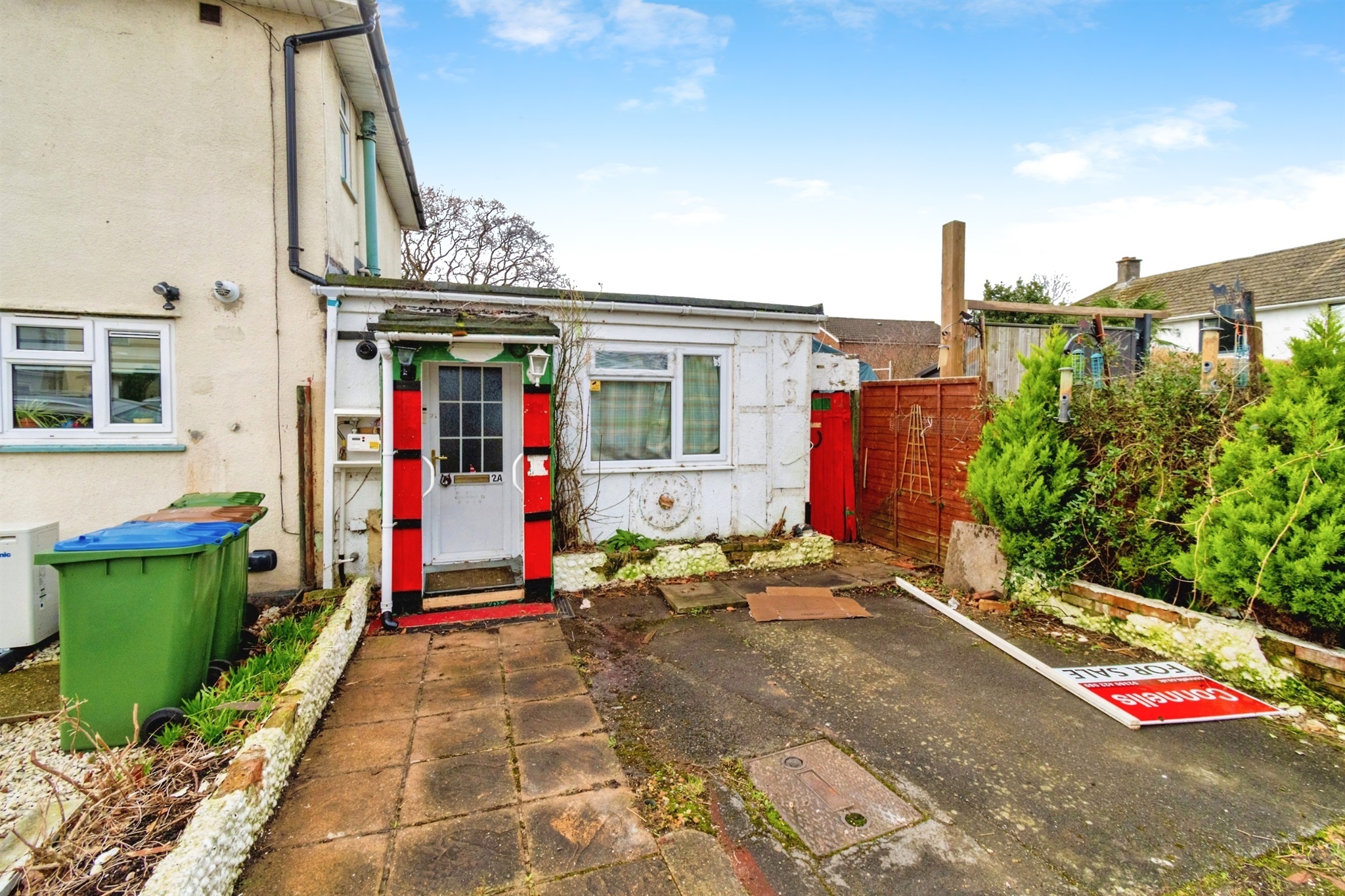 1 bed Semi-Detached Bungalow