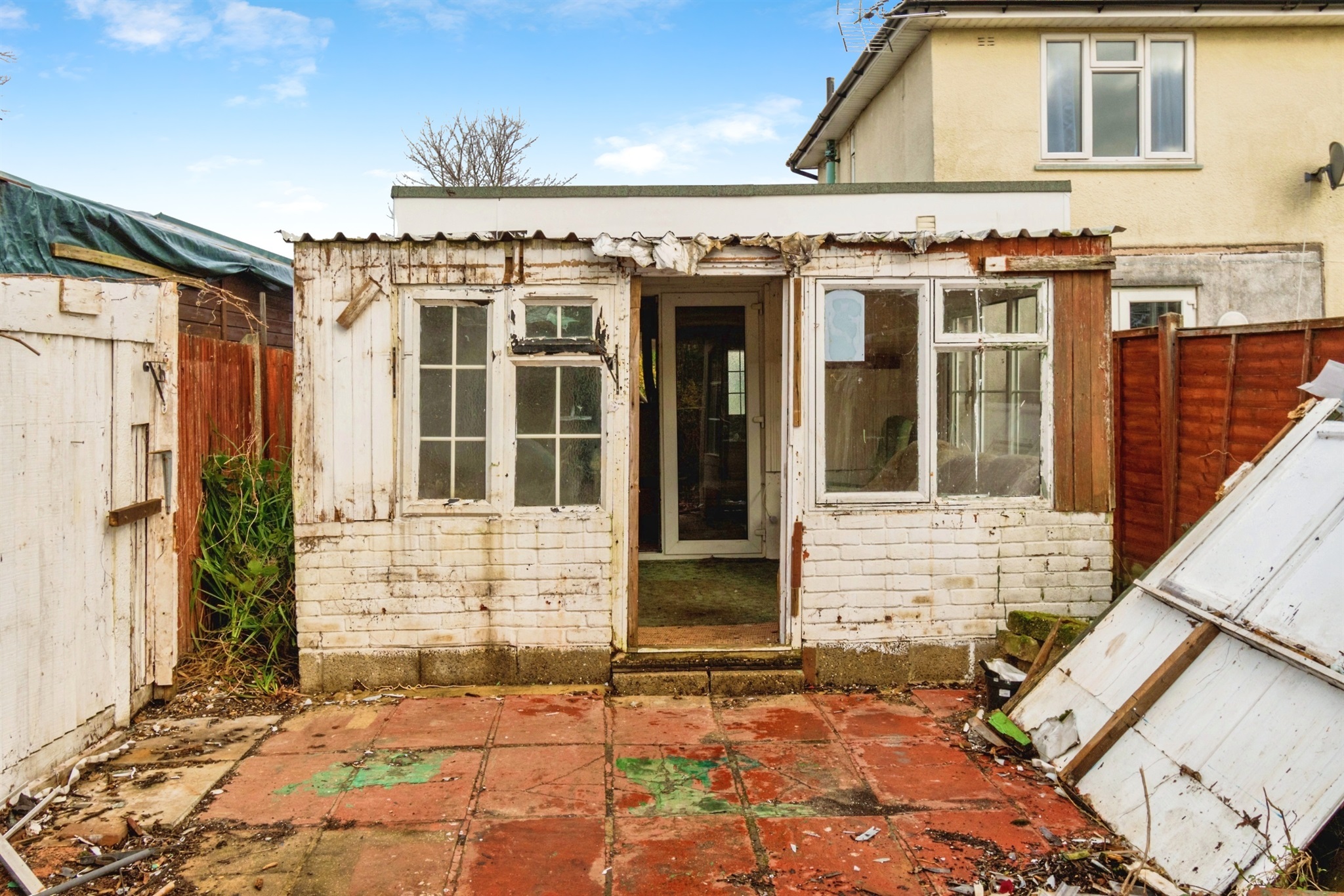 1 bed Semi-Detached Bungalow