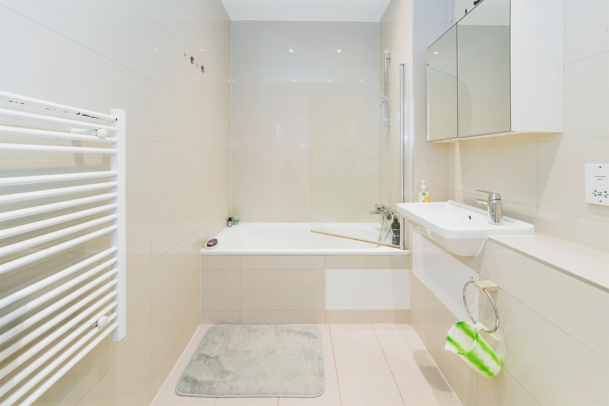 2 bed Ground Flat
